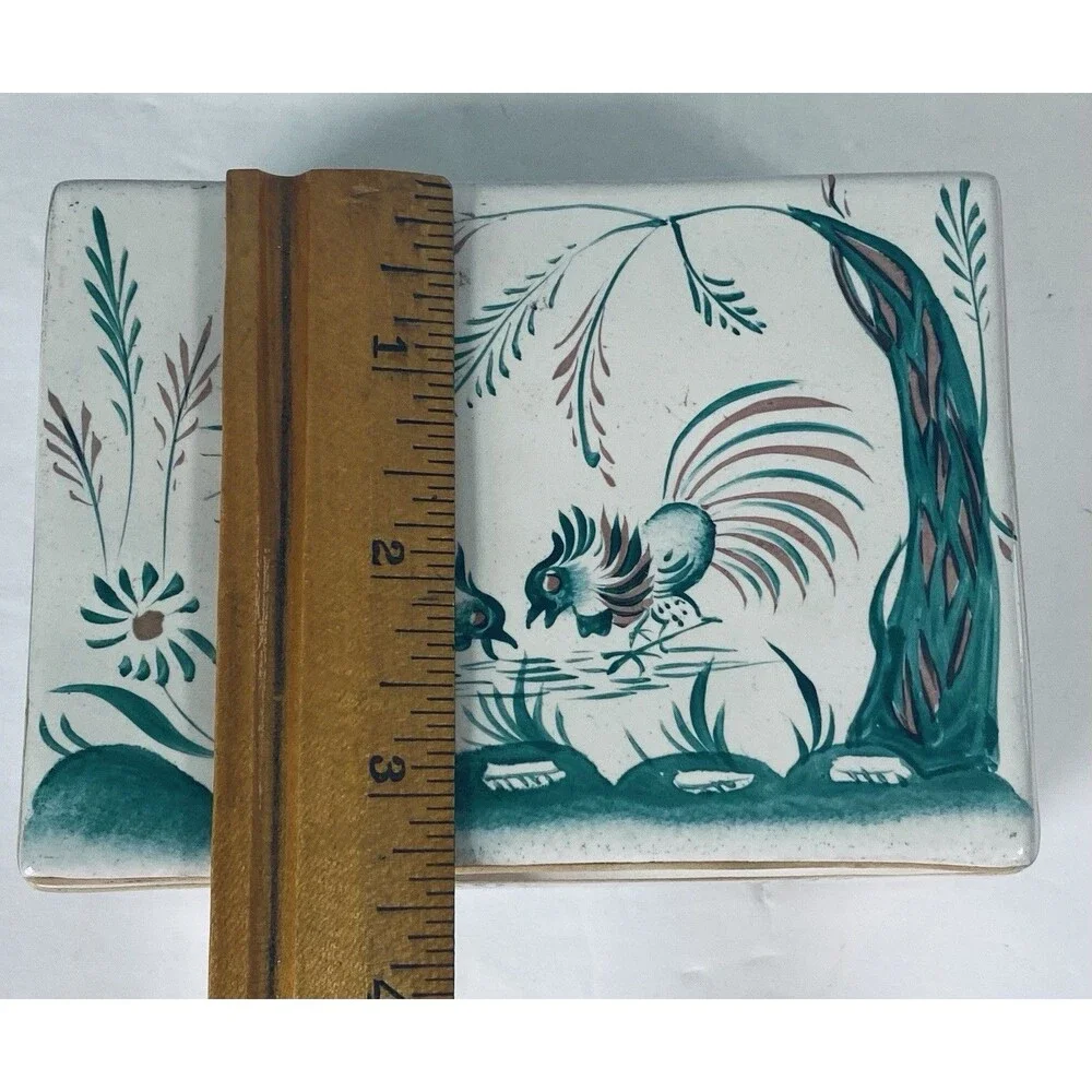 VTG  Porcelain trinket Box Roster  Bird Flower  Green W Gold Trim Italy ARS 792